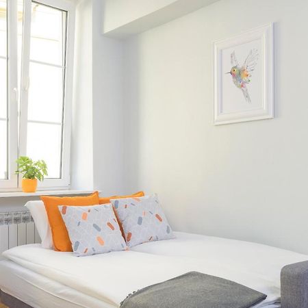 Bright And Modern Apartment In The Heart Of The Old And New Town Varsó Kültér fotó