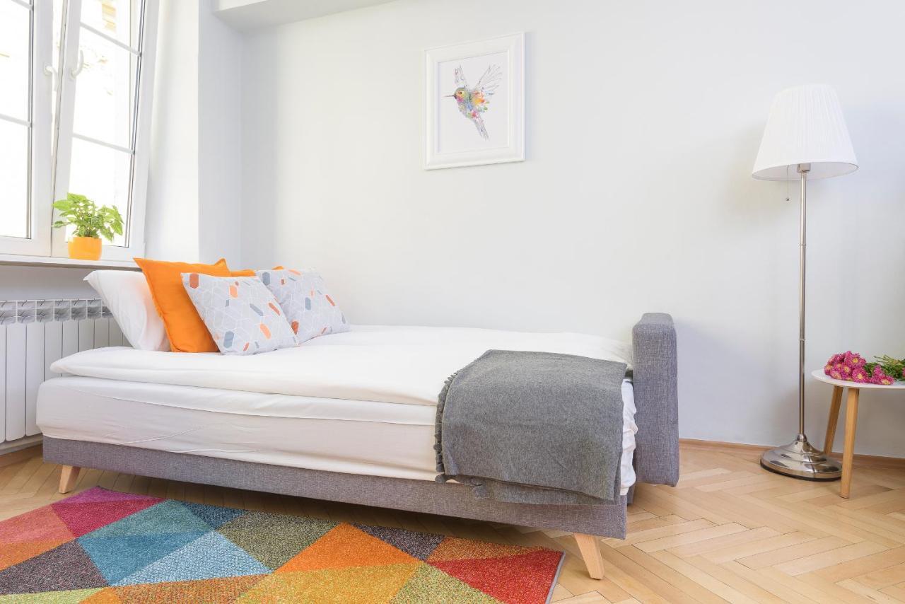 Bright And Modern Apartment In The Heart Of The Old And New Town Varsó Kültér fotó