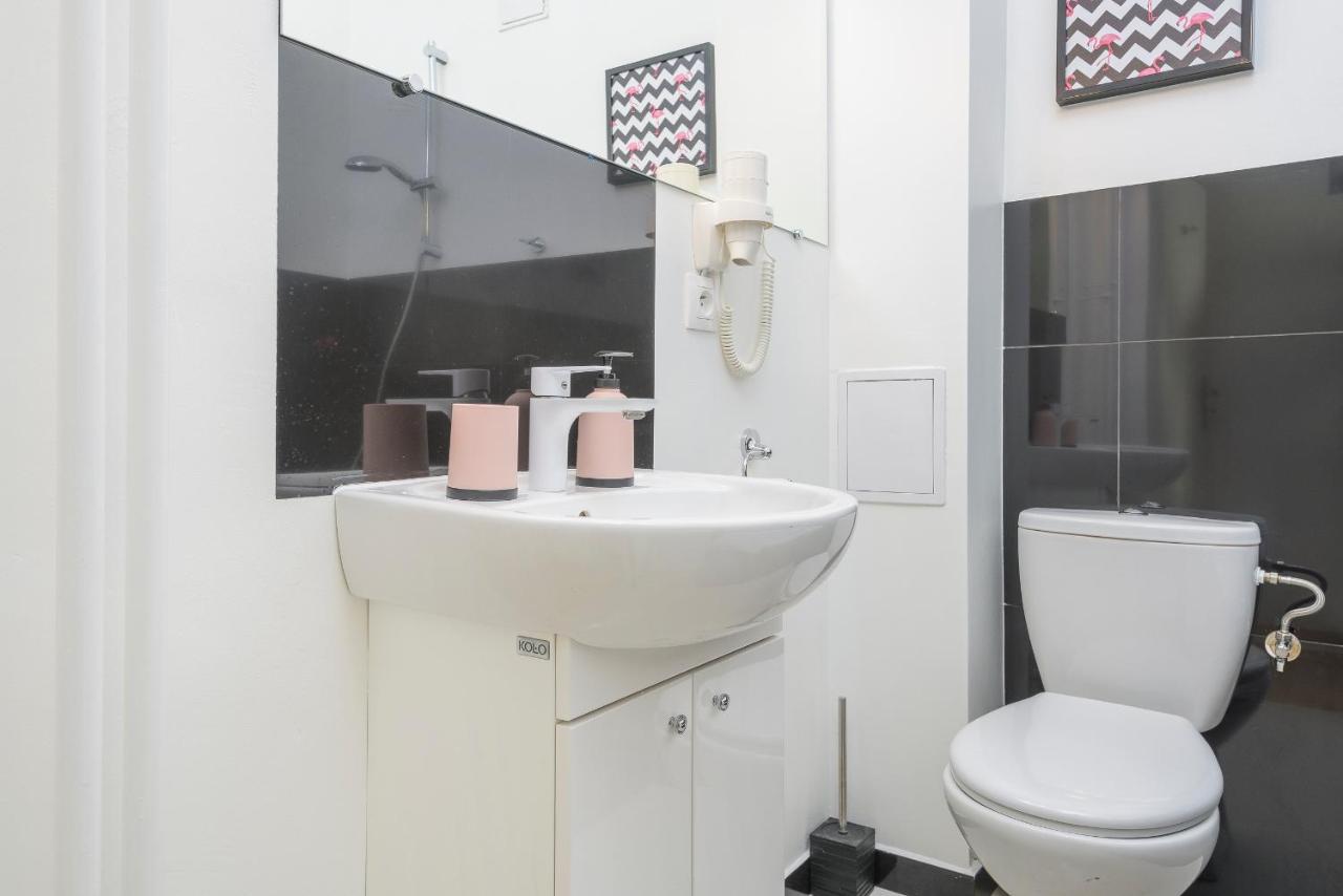 Bright And Modern Apartment In The Heart Of The Old And New Town Varsó Kültér fotó
